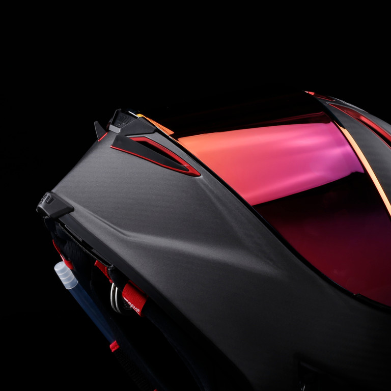 くさび型チンガード